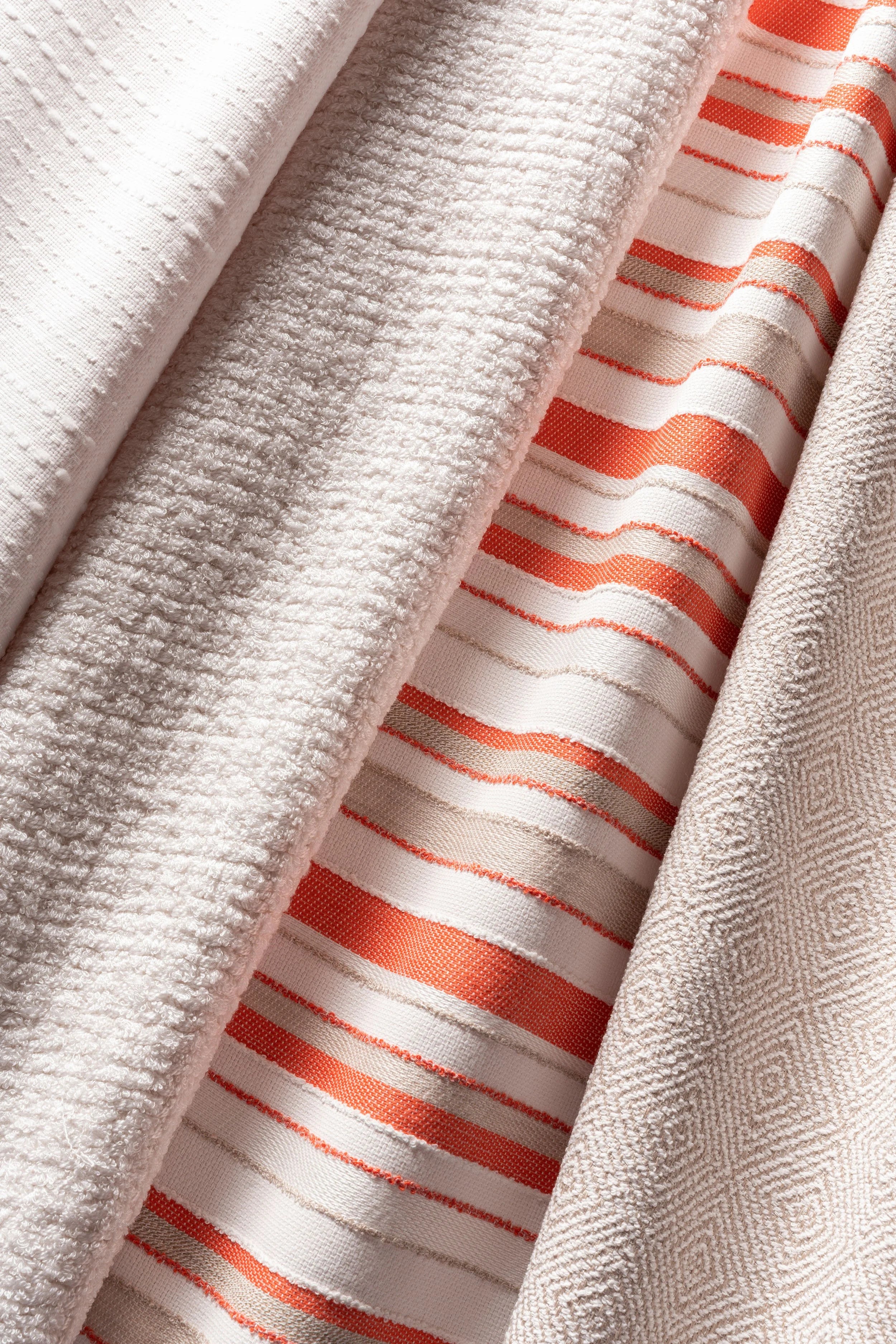 Link Outdoor Poppy Sugar Fabric 410-01