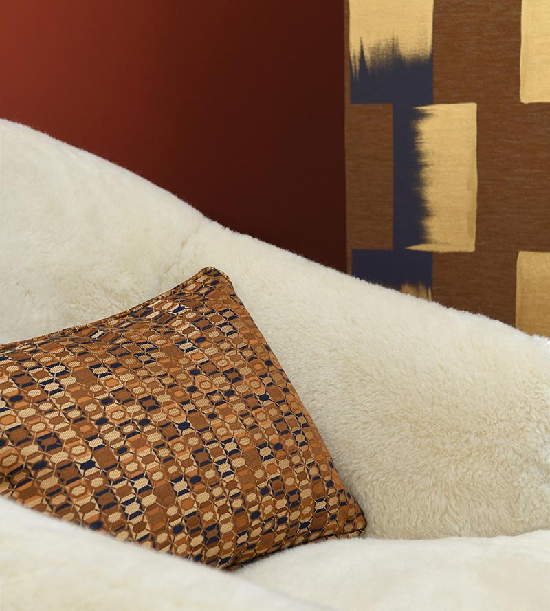Lelievre Yack - Faux Fur Naturel Fabric H006220001