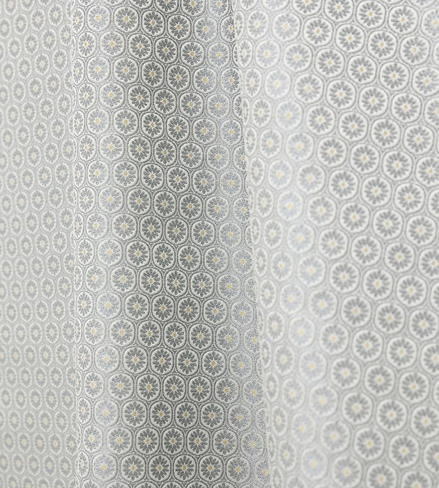 Lelievre Medaillon Email Fabric Sample H042430005