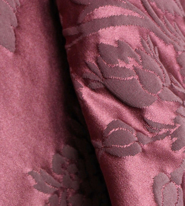 Tassinari & Chatel Couronne De Roses Pourpe Fabric Sample H015320022