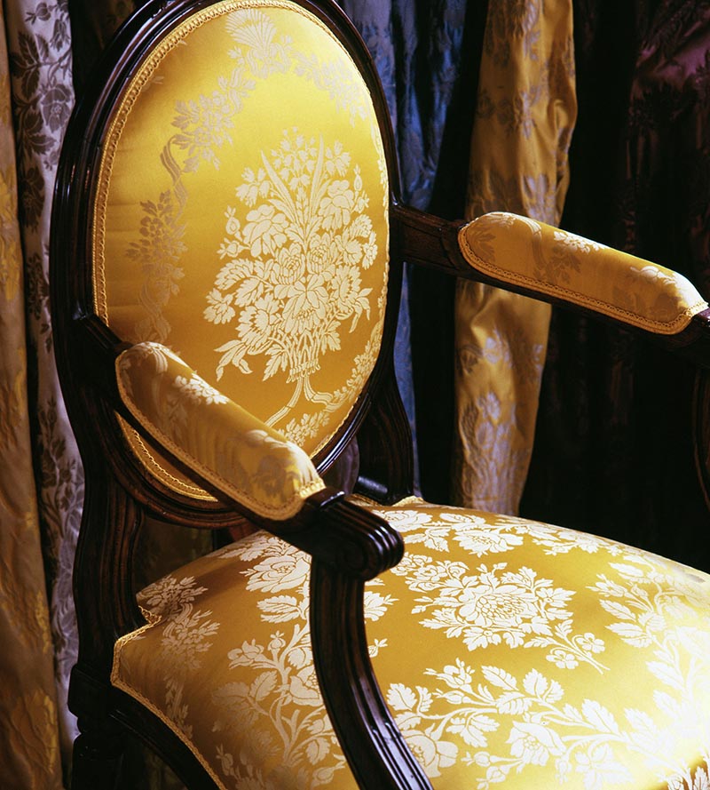 Tassinari & Chatel Couronne De Roses Brun Fabric H015320030