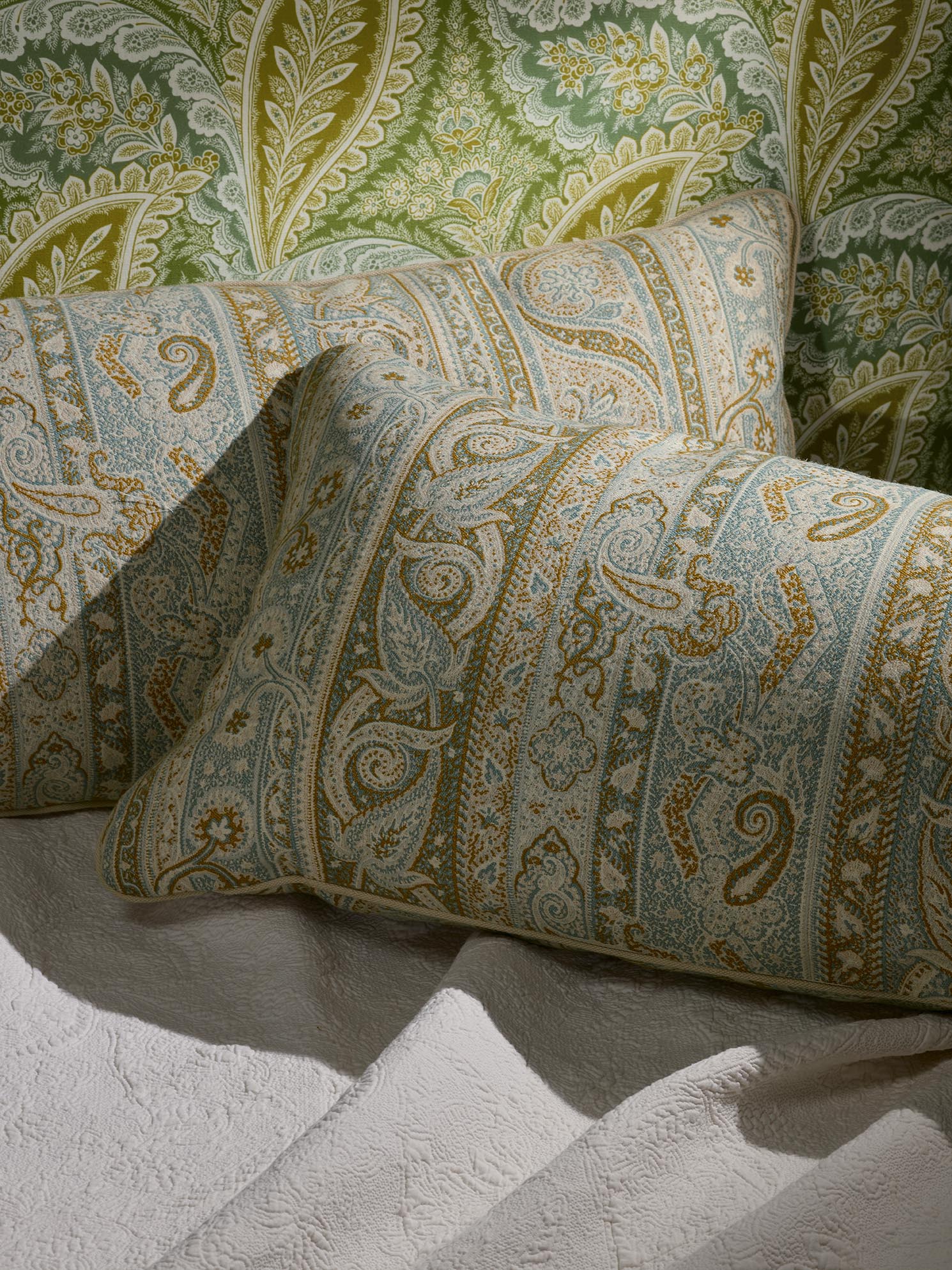 Braquenie Beauharnais Vermillon Fabric Sample B7649002