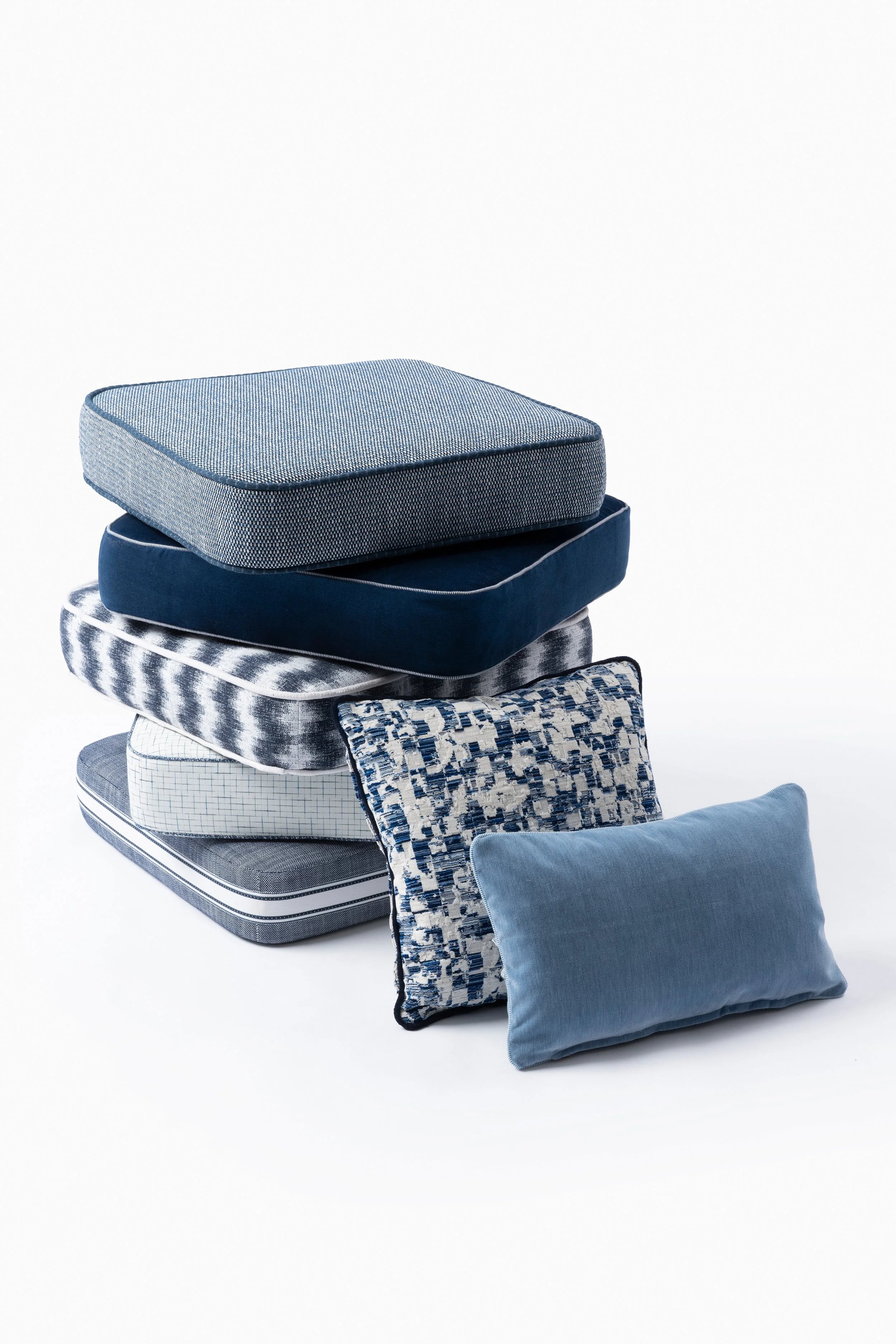 Link Outdoor Ikat Haze Cobalt Fabric 650-51