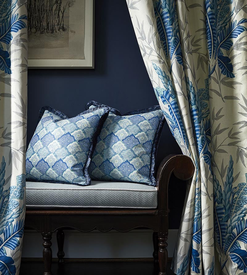 Old World Weavers Akira Porcelain Blue Fabric Sample JP46600003