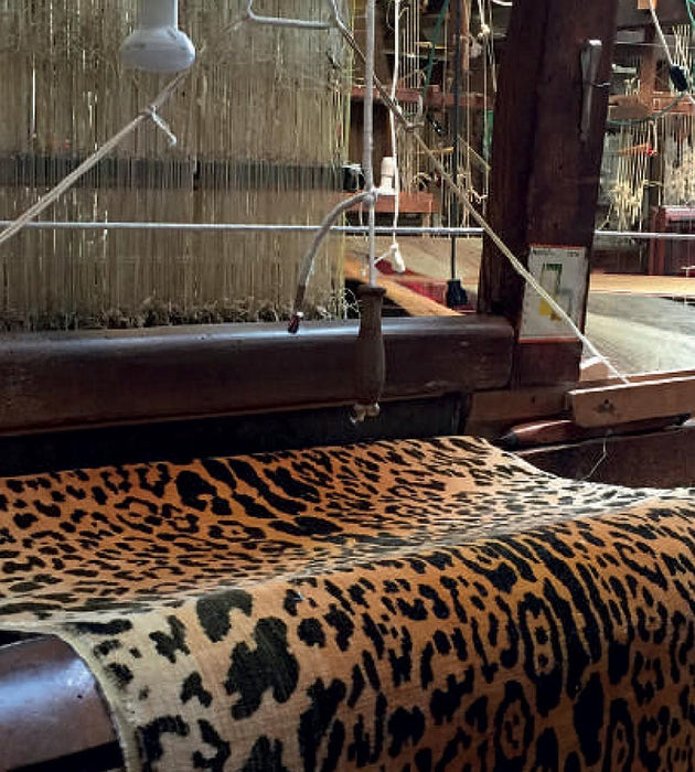 Old World Weavers Leopard - Silk - Handwoven Black On Gold Fabric K033520001