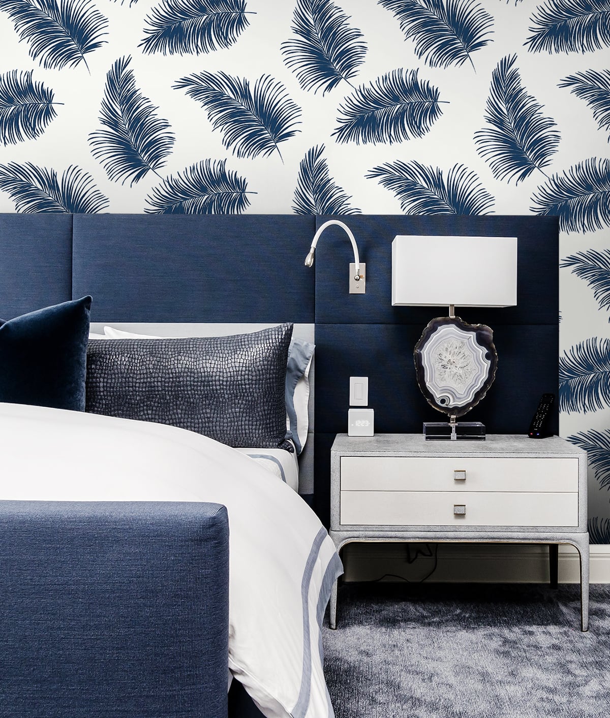 Lillian August Tossed Palm White & Navy Wallpaper Sample LN20312