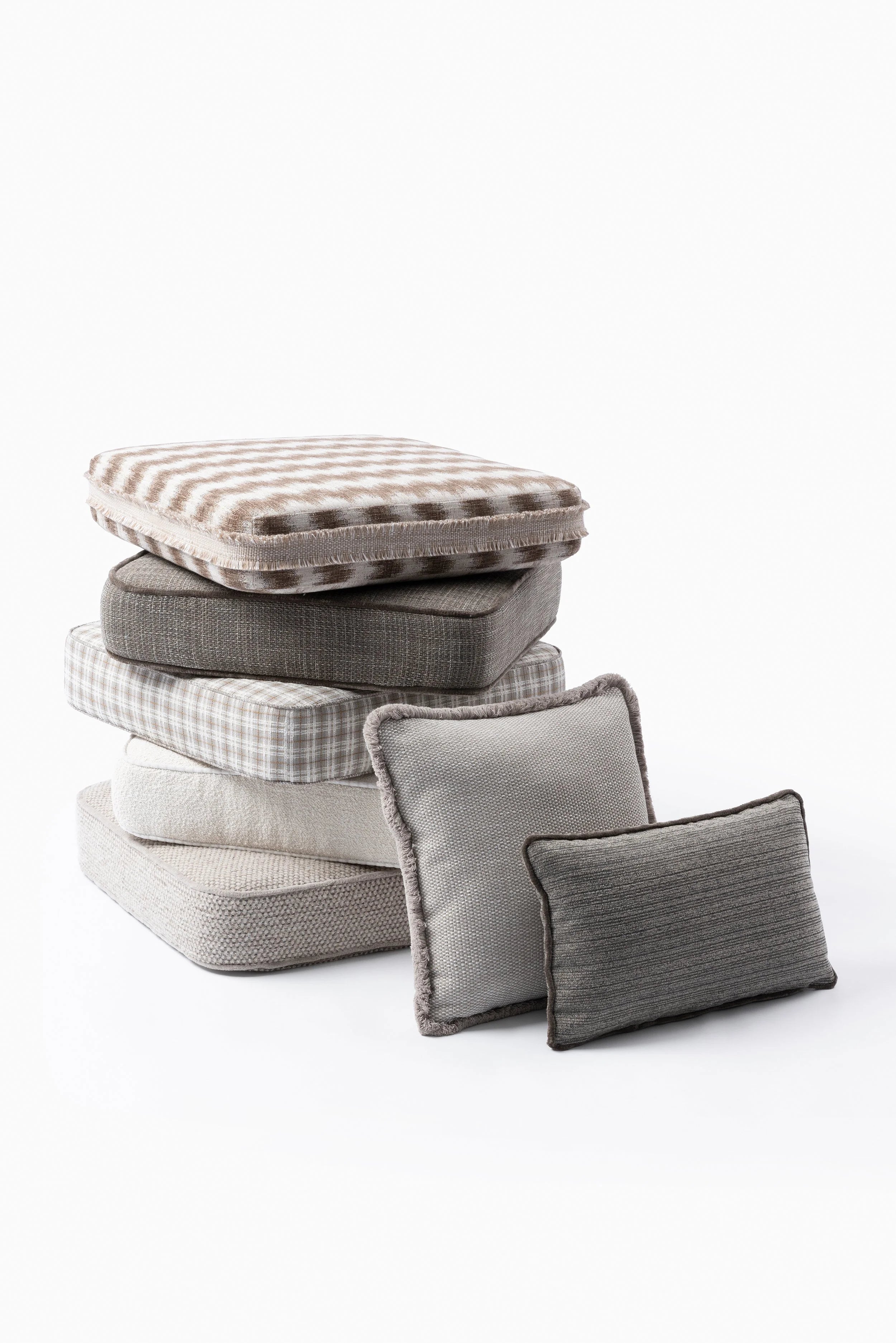 Link Outdoor Lux Cobblestone Fabric 660-07