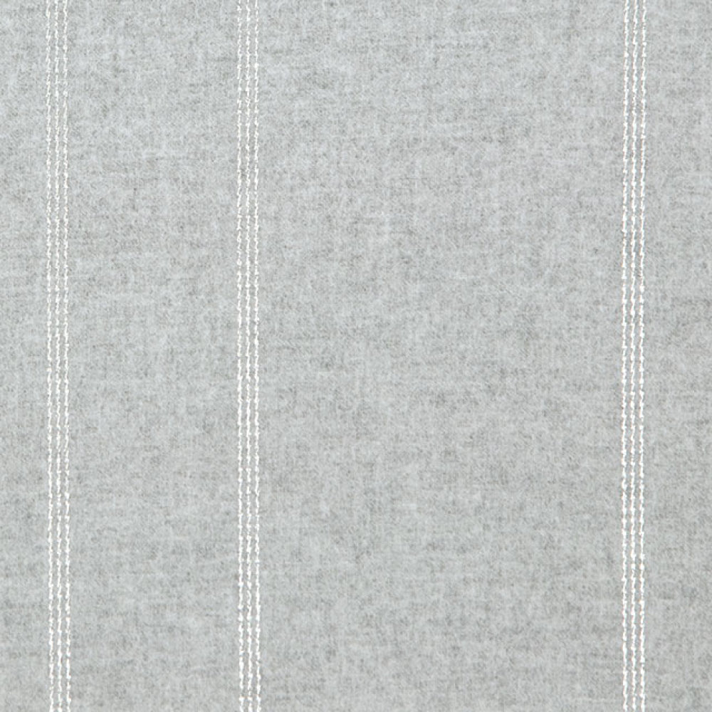 Maya Romanoff Cozy Bundle Up Cotton w/Platinum Wallpaper Sample MR-CZ-3099-GF