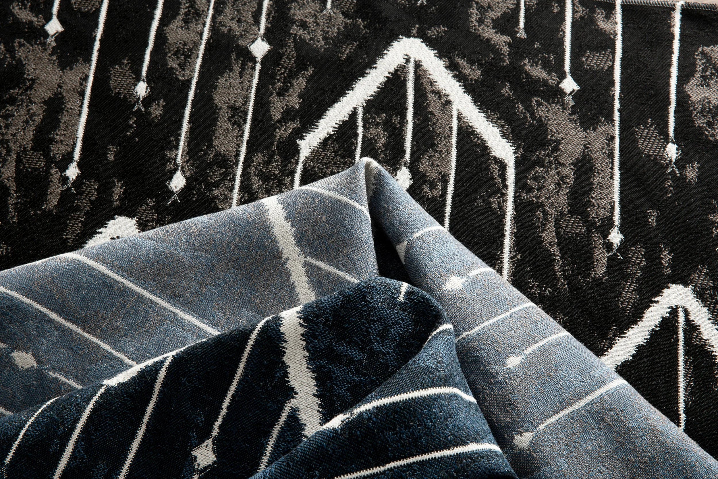 Link Outdoor Marrakesh Noir   Fabric 520-25