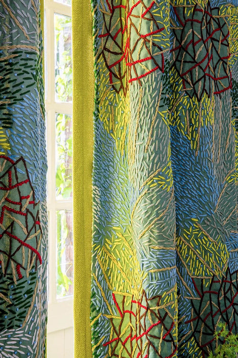 Pierre Frey Pre fleuri Aquatique Fabric F3896001