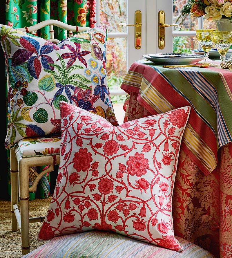 Old World Weavers Greenhouse Bouquet Fabric S754000001