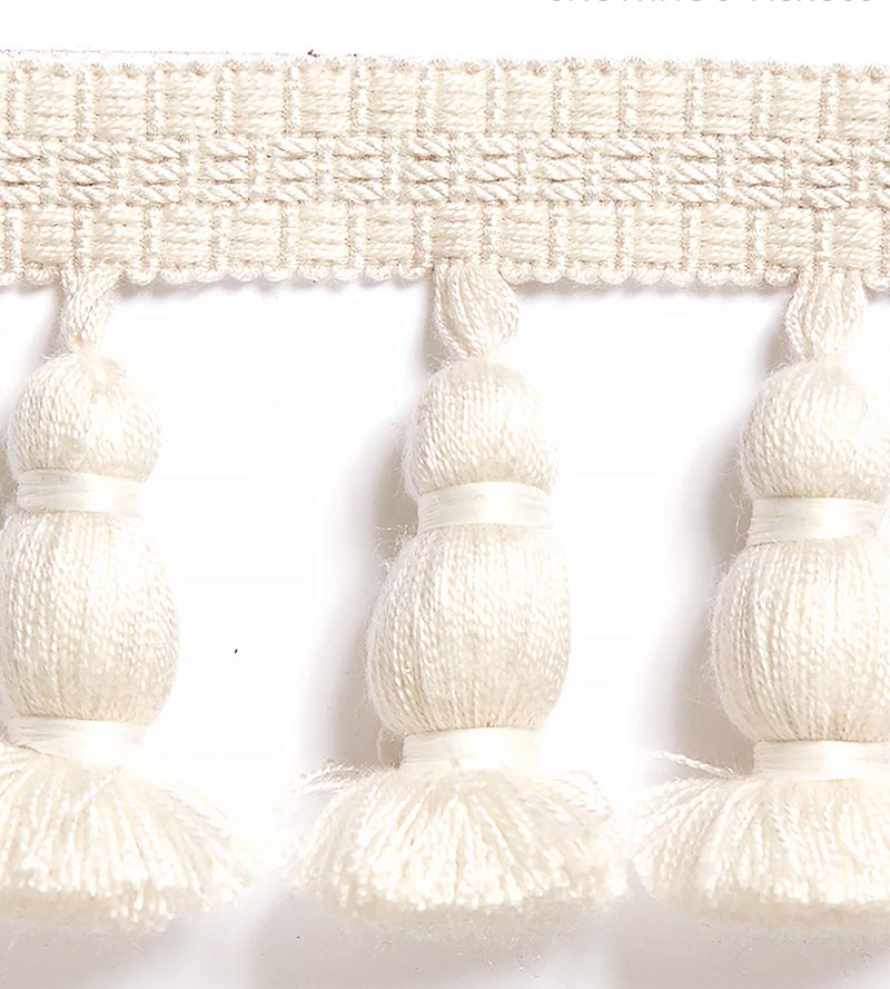 Scalamandre Halsey Onion Fringe Ivory Trim Sample SCFT14990001