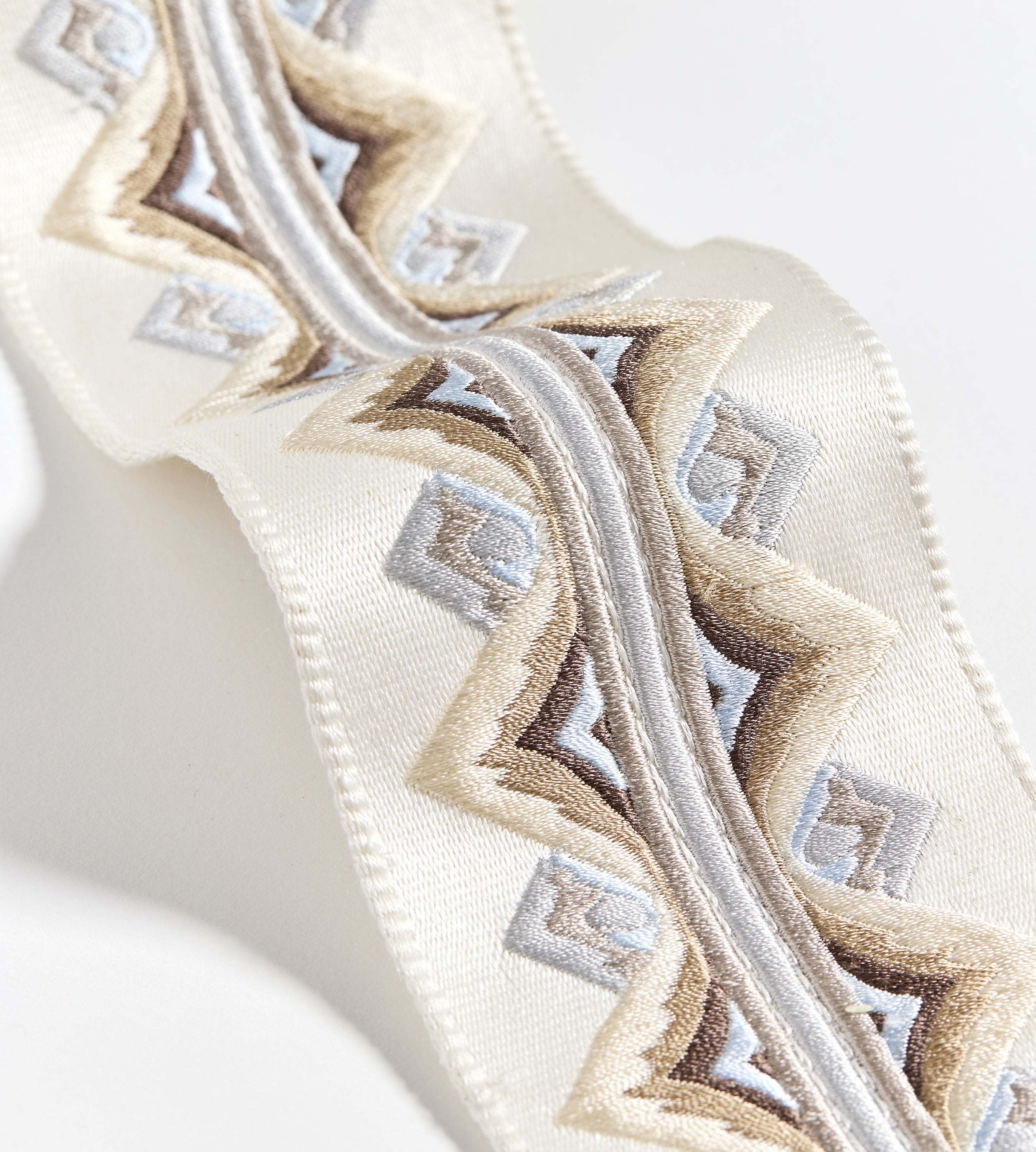 Scalamandre Flamme Embroidered Tape Platinum Trim SCT33350001