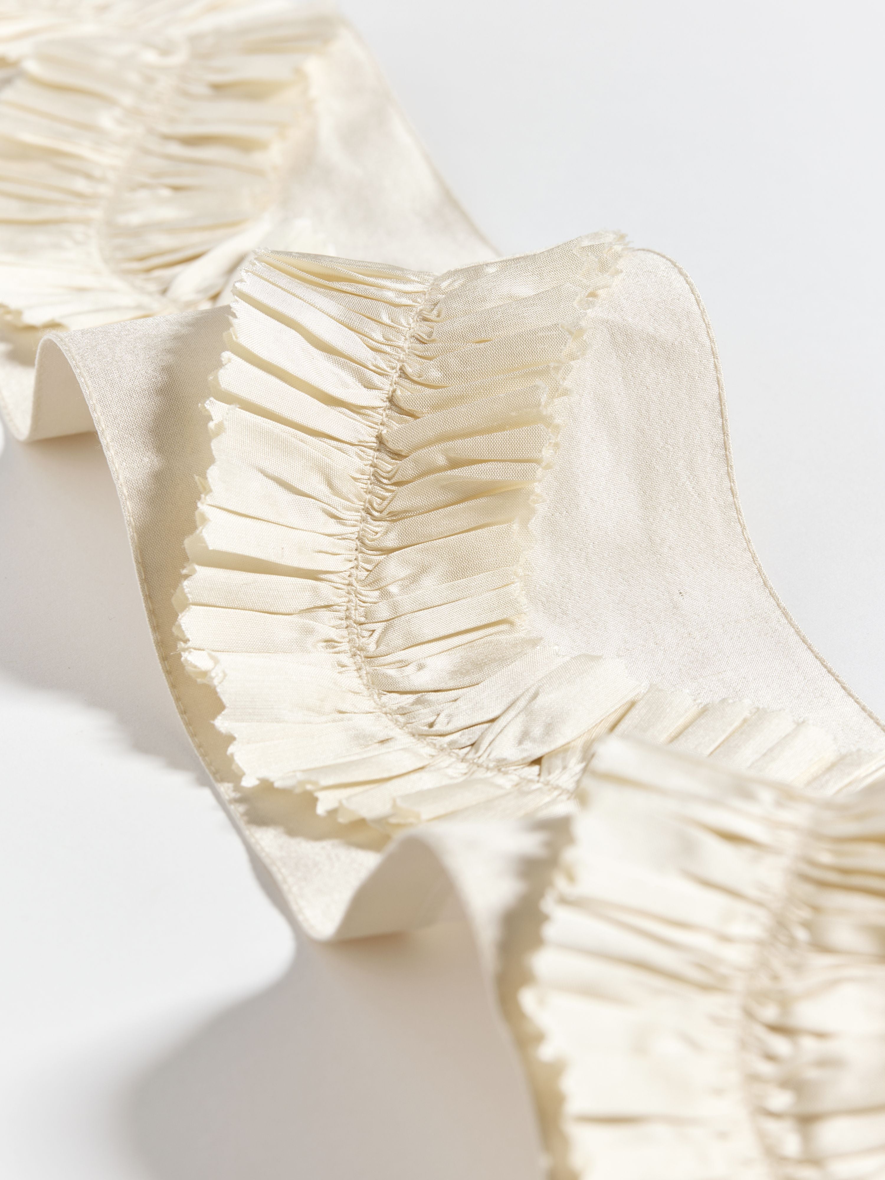 Scalamandre Ruffle Tape Ivory Trim SCT33410001