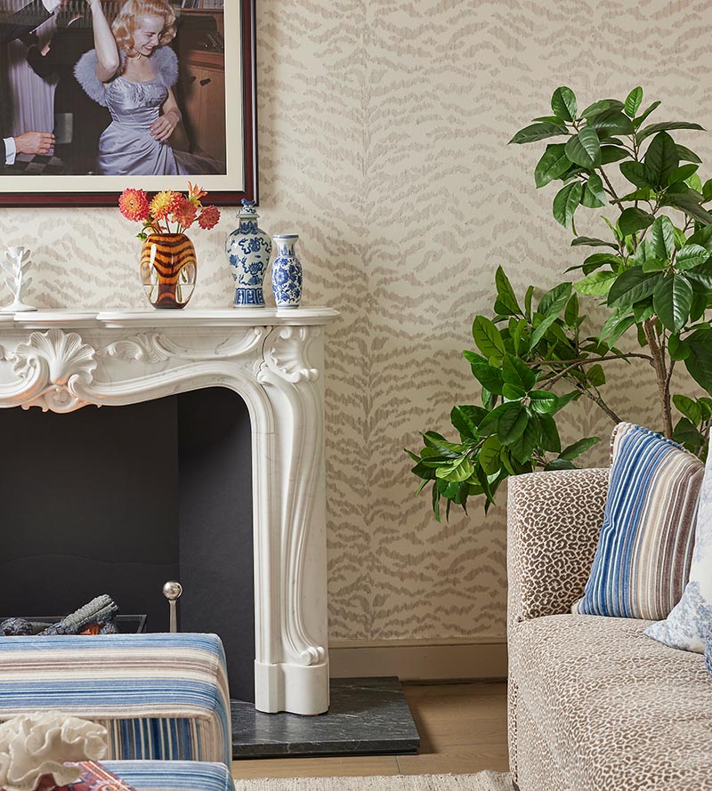 Scalamandre Tigress Wallcovering Frost Wallpaper SCWP885060001