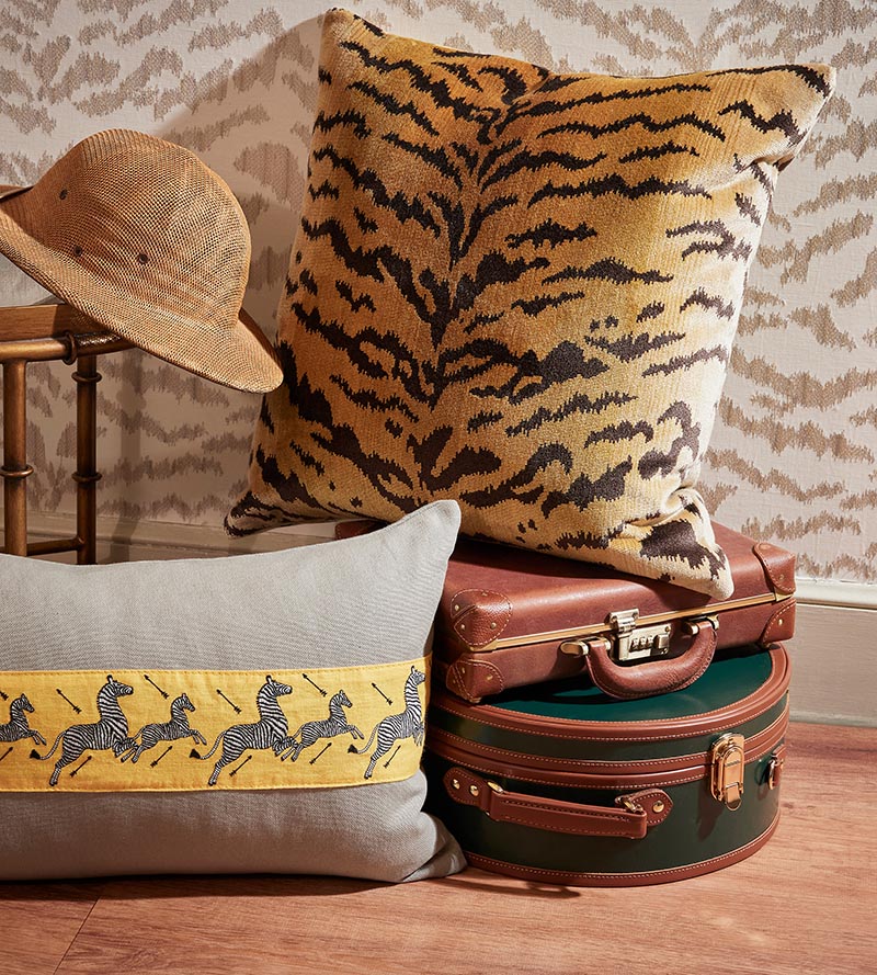 Scalamandre Tigress Wallcovering Frost Wallpaper SCWP885060001