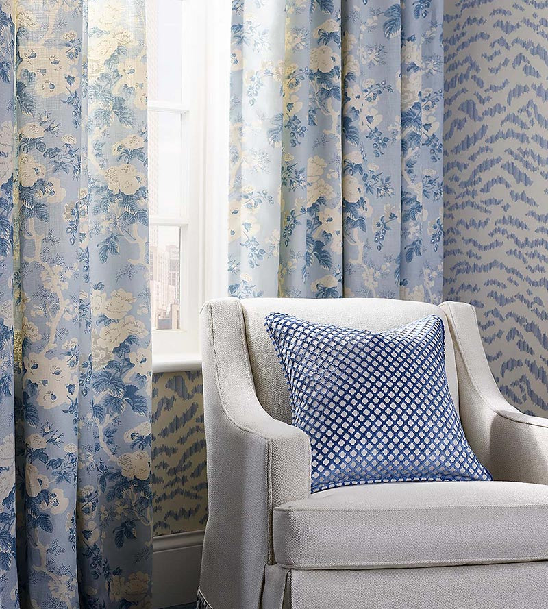 Scalamandre Tigress Wallcovering Skyline Wallpaper Sample SCWP885060002