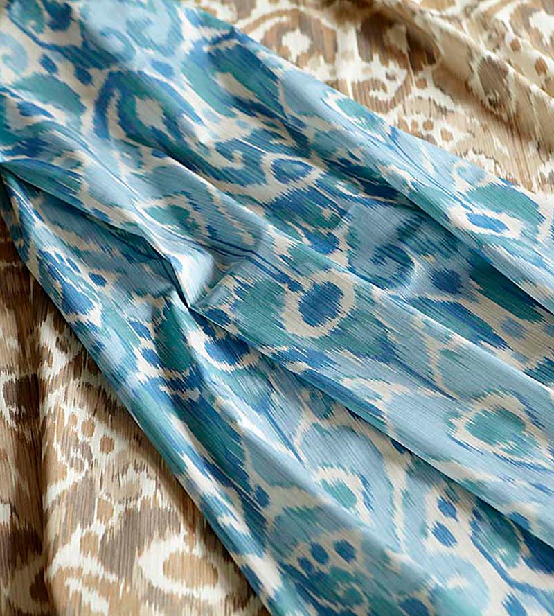 Scalamandre Greystone Blues On Cream Fabric Sample SC165270003