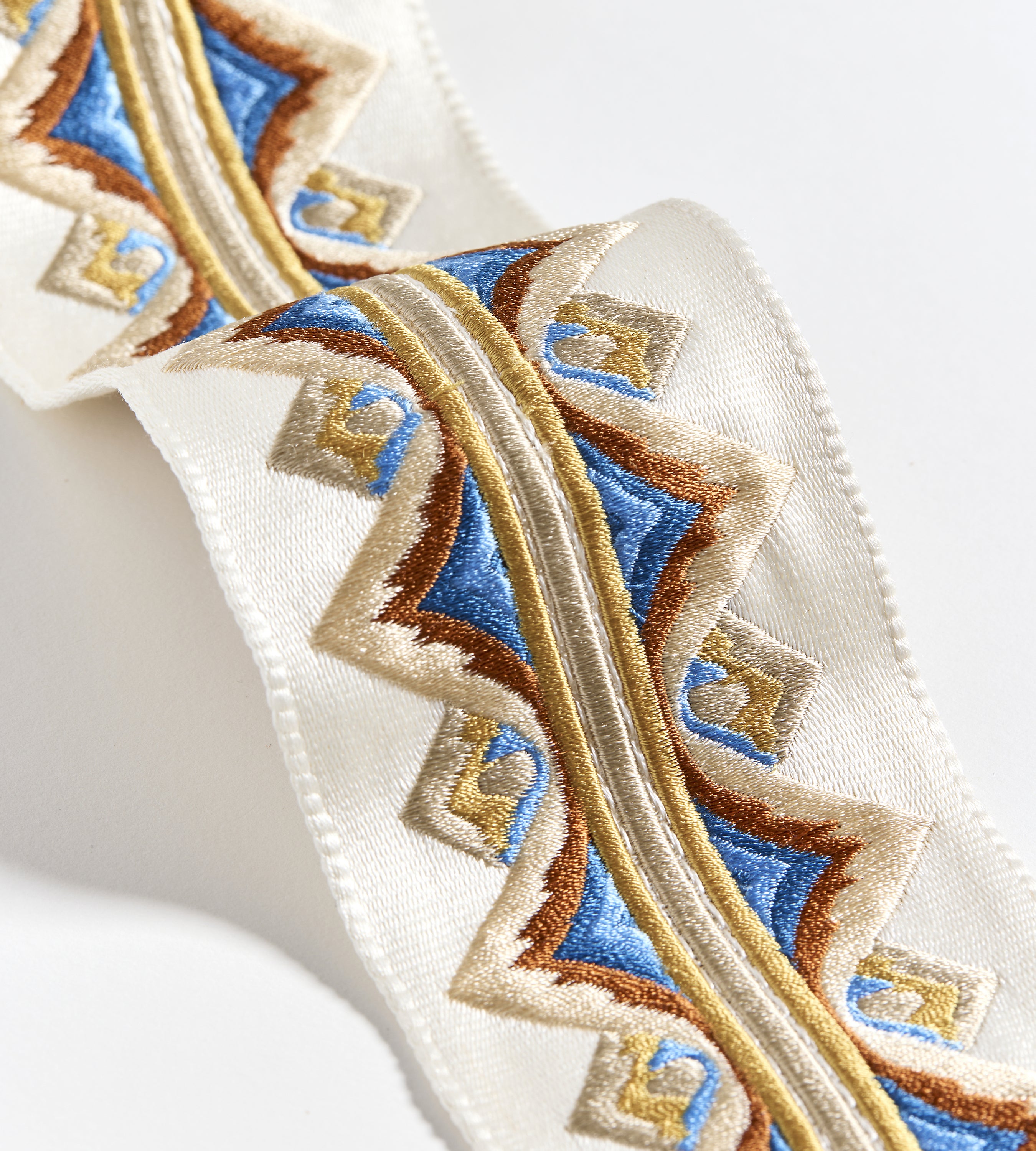 Scalamandre Flamme Embroidered Tape Autumn Trimming Sample SCT33350004