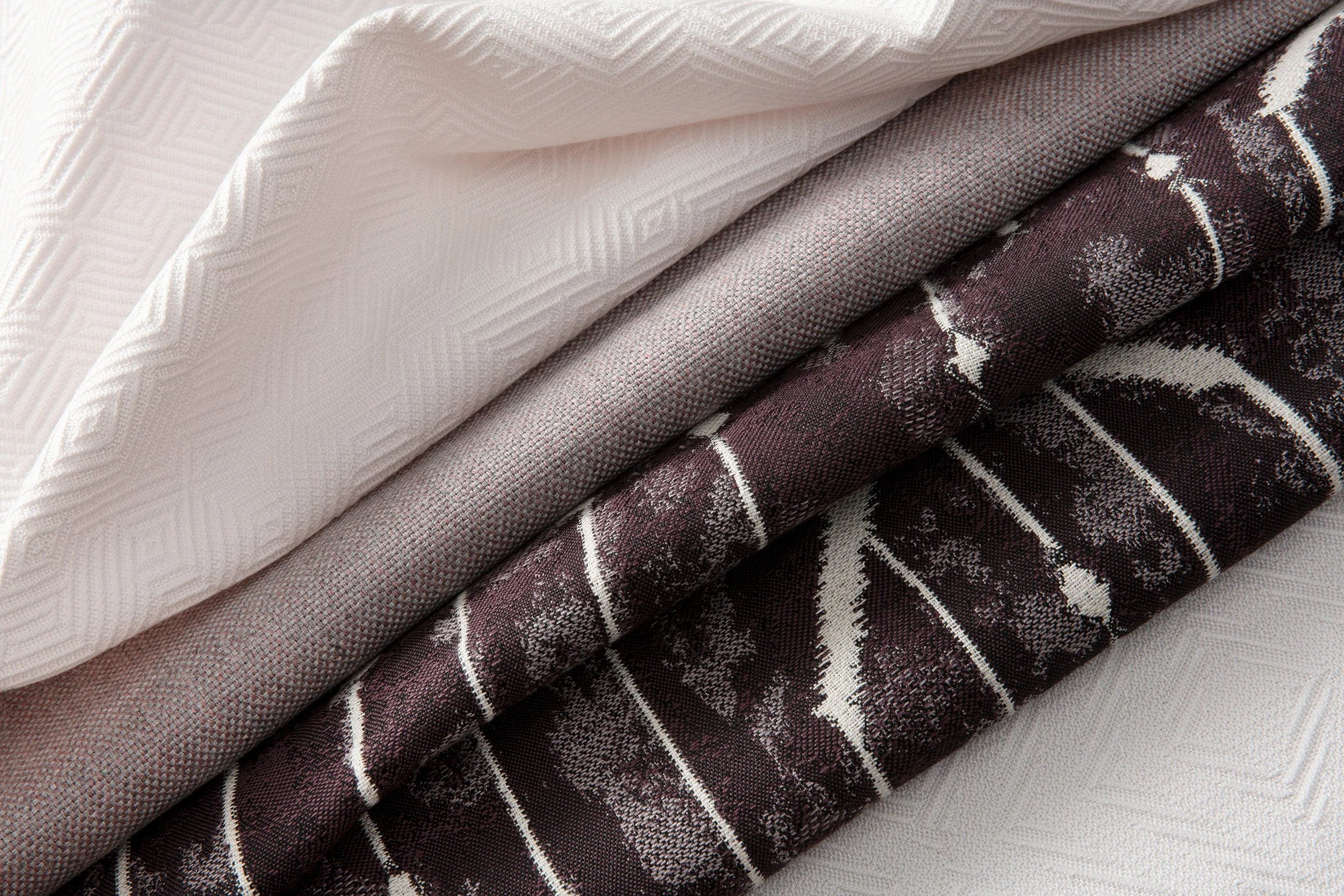 Link Outdoor Marrakesh Aubergine  Fabric 520-50