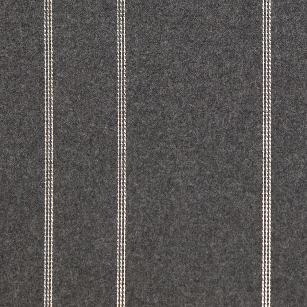 Maya Romanoff Cozy Bundle Up Dark Grey Flannel w/Platinum Wallpaper Sample MR-CZ-3055-GF