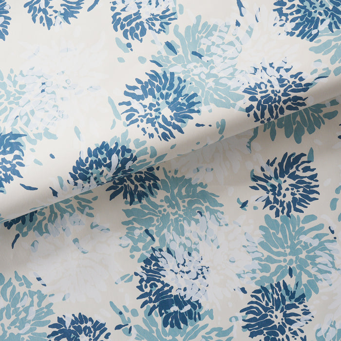 Schumacher Chrysanthemum By Tillett Blues Wallpaper Sample TL800001