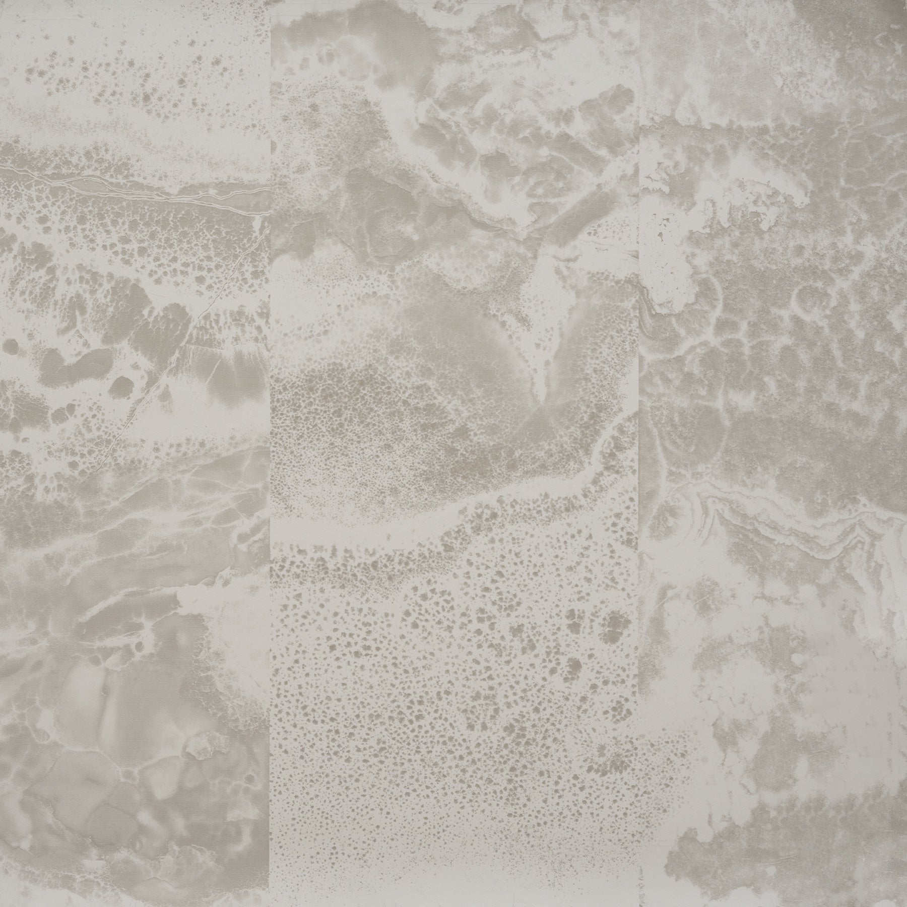 Holly Hunt Walls Maxine Cloud Wallpaper Sample W6039/01