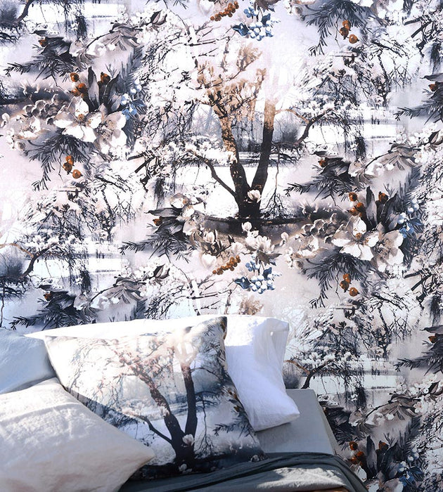Jean Paul Gaultier Brume Ecru/Noir Wallpaper Sample WH033070001