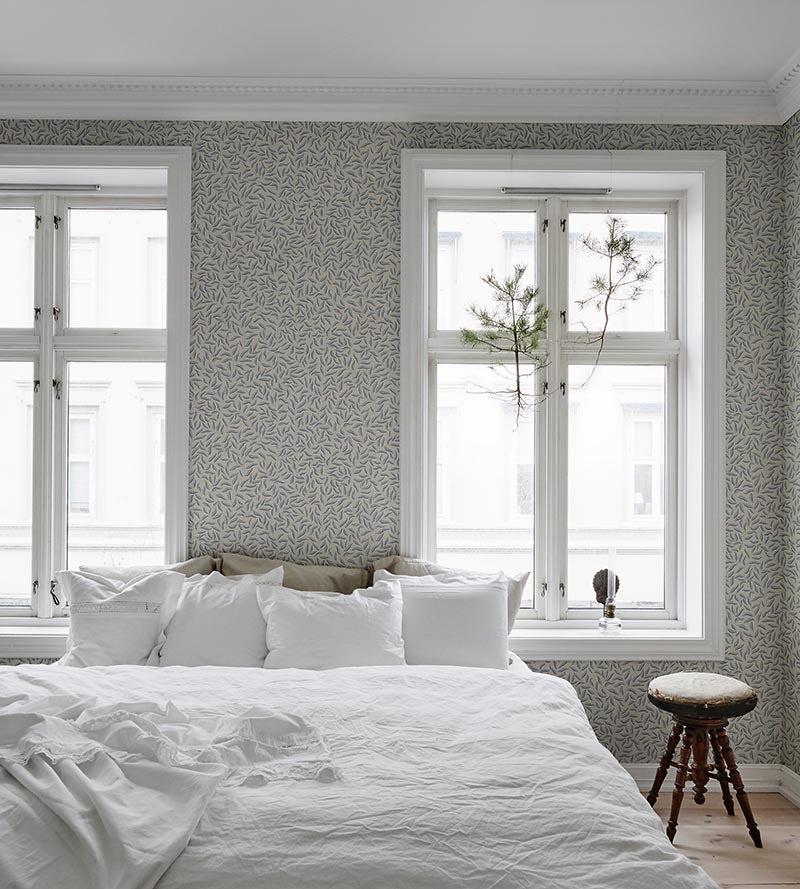 Sandberg Karolina Blue Wallpaper Sample WSB08070056