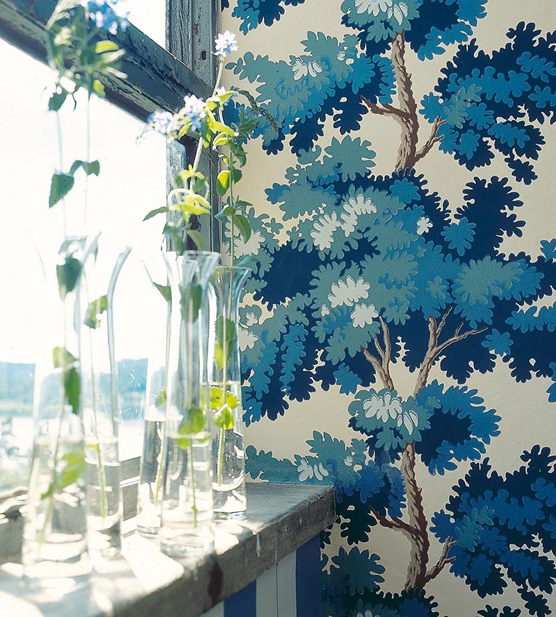 Sandberg Raphael Dark Blue Wallpaper Sample WSB04440066