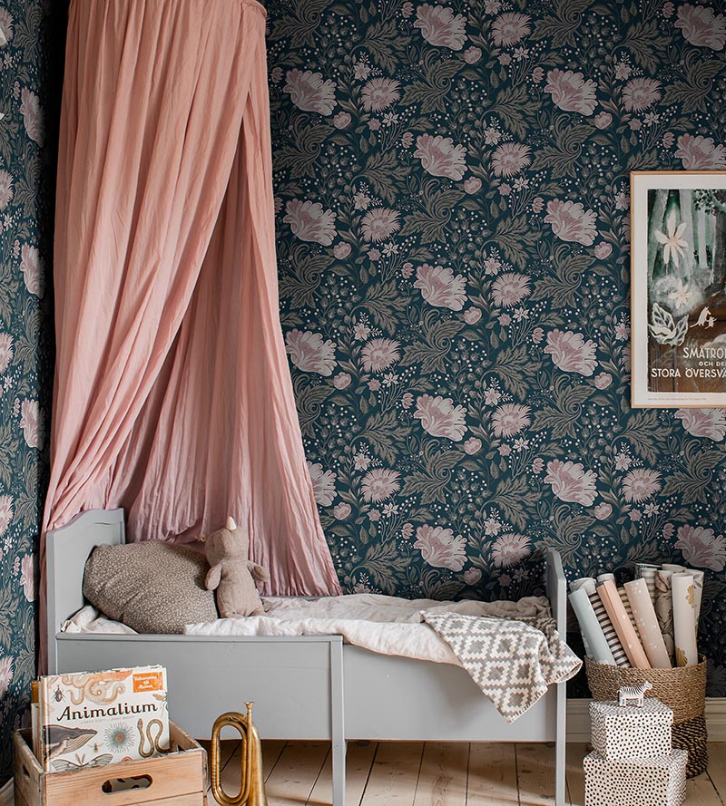 Sandberg Ava Dark Blue Wallpaper Sample WSB04000096