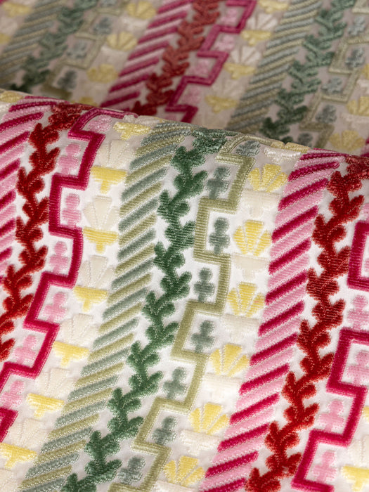Old World Weavers Villelaure Petal Leaf Fabric Sample WW273400001