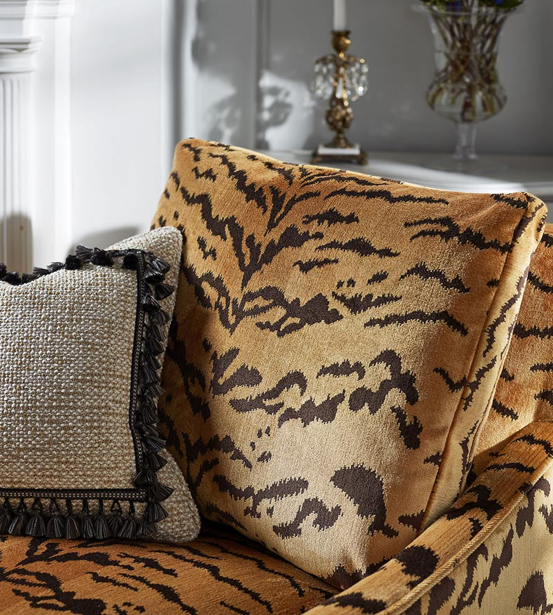 Old World Weavers Tiger - Silk Brown On Gold Fabric YS06910001