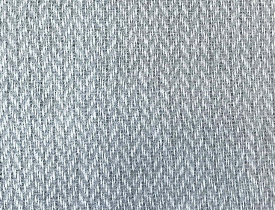 Fox Linton Fairford Midsummer Fabric Sample FL010064004