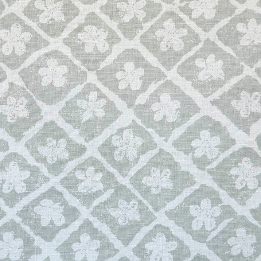 Lee Jofa Pomeroy Grey/Oyster Fabric Sample BFC-3521.11.0