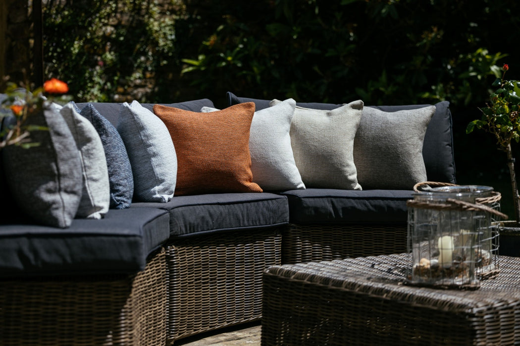 Fox Linton Sketch Polished Pebble Fabric FL010089001