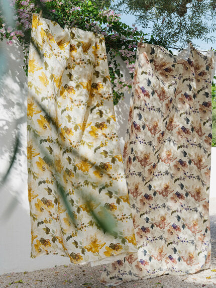 Etamine Rose Pivoine 445 Fabric Sample 19600445