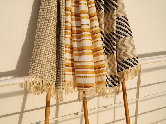 Etamine Juan-Les-Pins 735 Fabric Sample 19605735