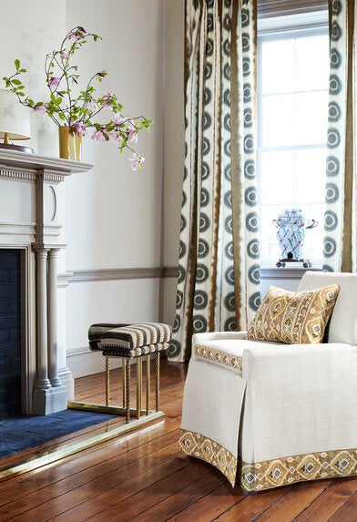 Hodsoll McKenzie Hollis Embroidery 555 Fabric Sample 21231555