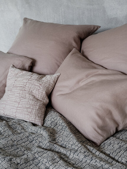 Hodsoll McKenzie Superb Bird Flown 895 Fabric Sample 21277895