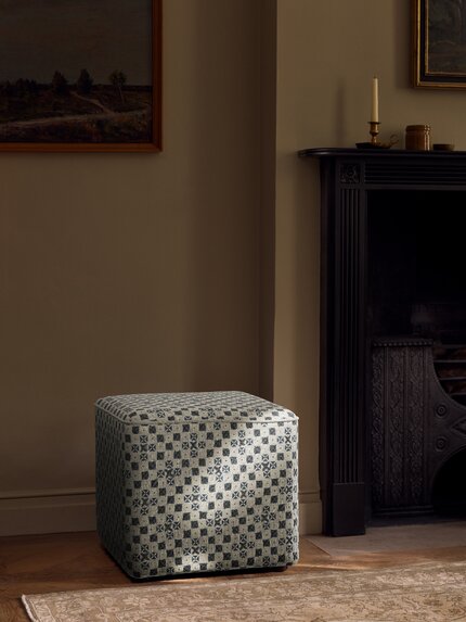 Hodsoll McKenzie Boxwood 585 Fabric Sample 21294585