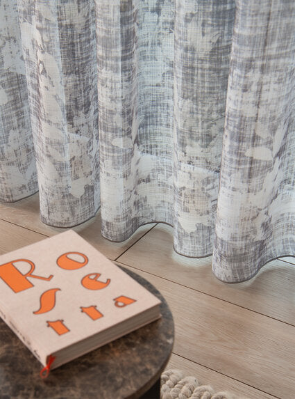 Ado Lily RE 162 Fabric Sample 3335162