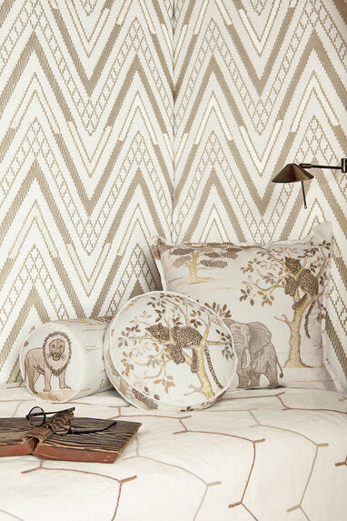 Travers Safara Embroidery 915 Fabric 44157915