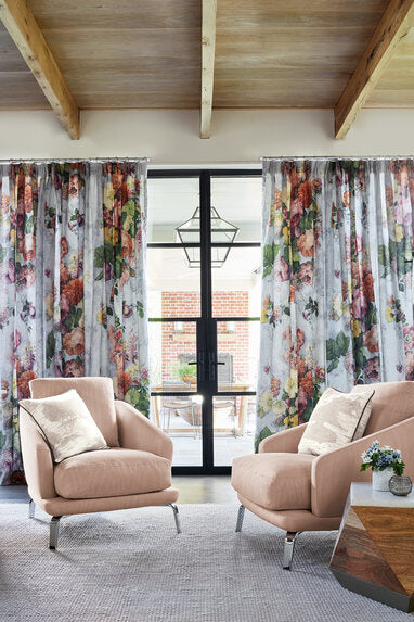 Travers Greensward Bouquet 546 Fabric 44164546