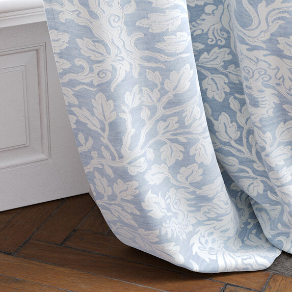 Travers Chenglei Dragon 593 Fabric Sample 44192593