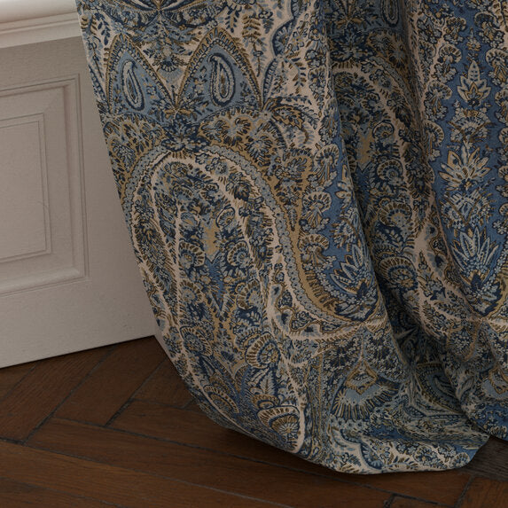 Travers Mahara 587 Fabric Sample 44193587