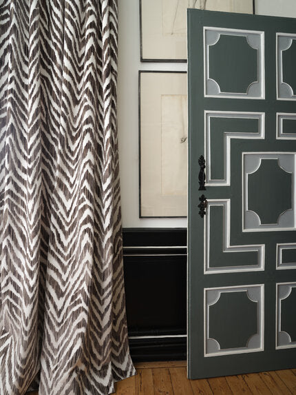 Travers Zebra Strie Velvet  984 Fabric Sample 44203984