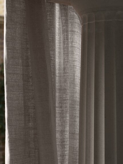 Travers Empress Glazed Linen 482 Fabric Sample 44212482