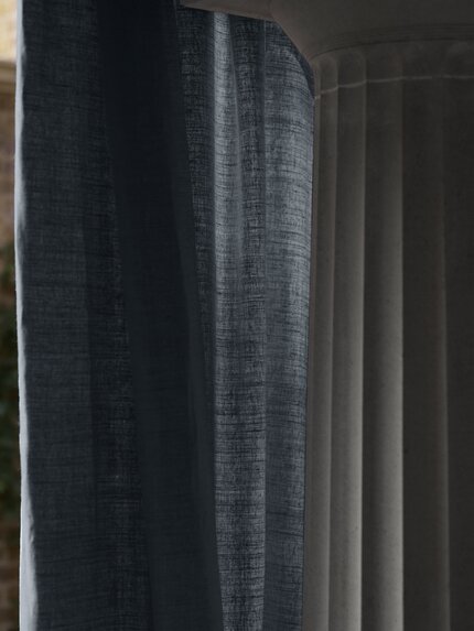 Travers Empress Glazed Linen 559 Fabric Sample 44212559