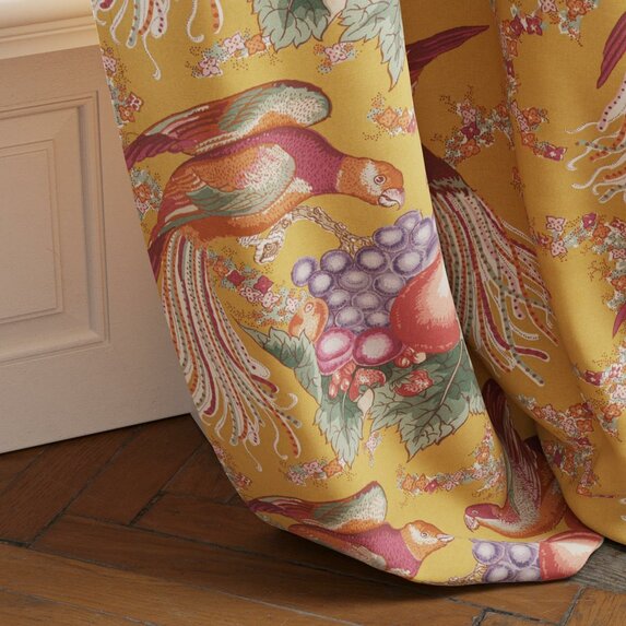 Travers Belvedere 146 Fabric Sample 44216146